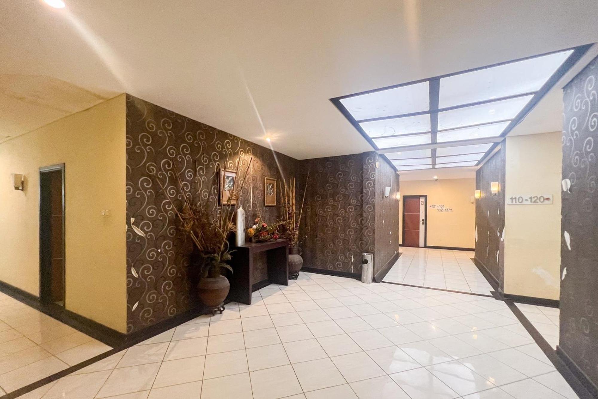 Urbanview Trisula Hotel Makassar Eksteriør bilde