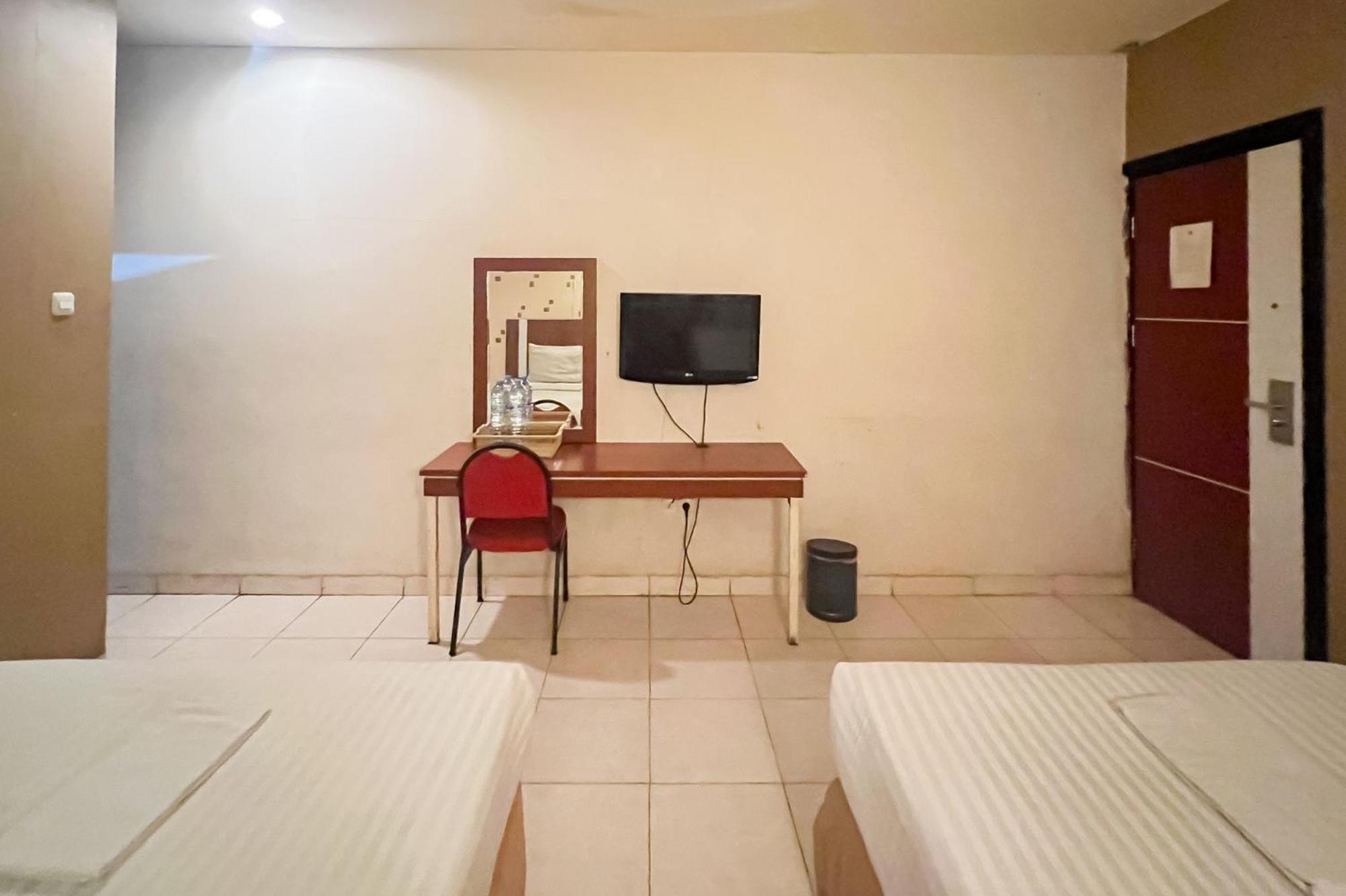 Urbanview Trisula Hotel Makassar Eksteriør bilde